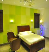 The Retreat Hotel Guduvancheri Ngoại thất bức ảnh